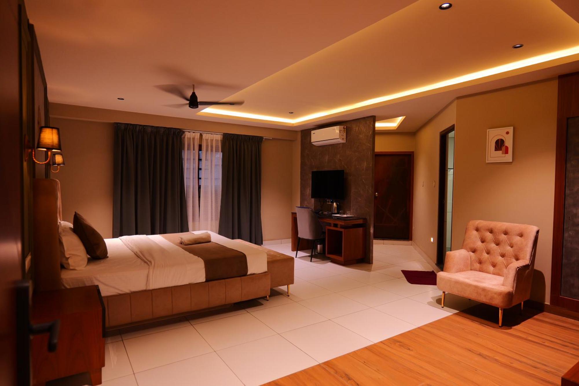 Hotel Classico International Kannangad 外观 照片