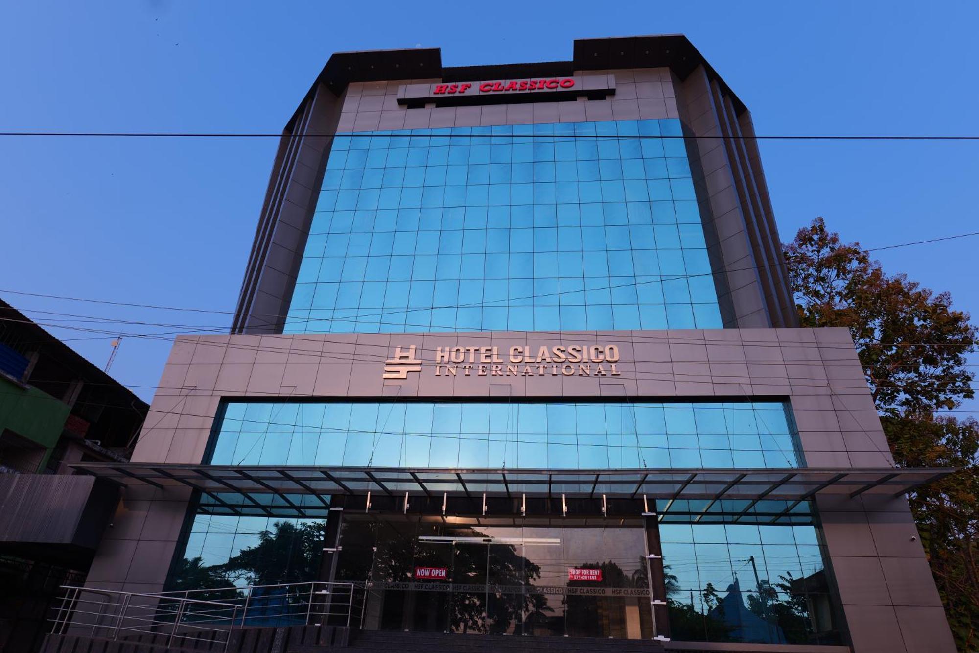 Hotel Classico International Kannangad 外观 照片