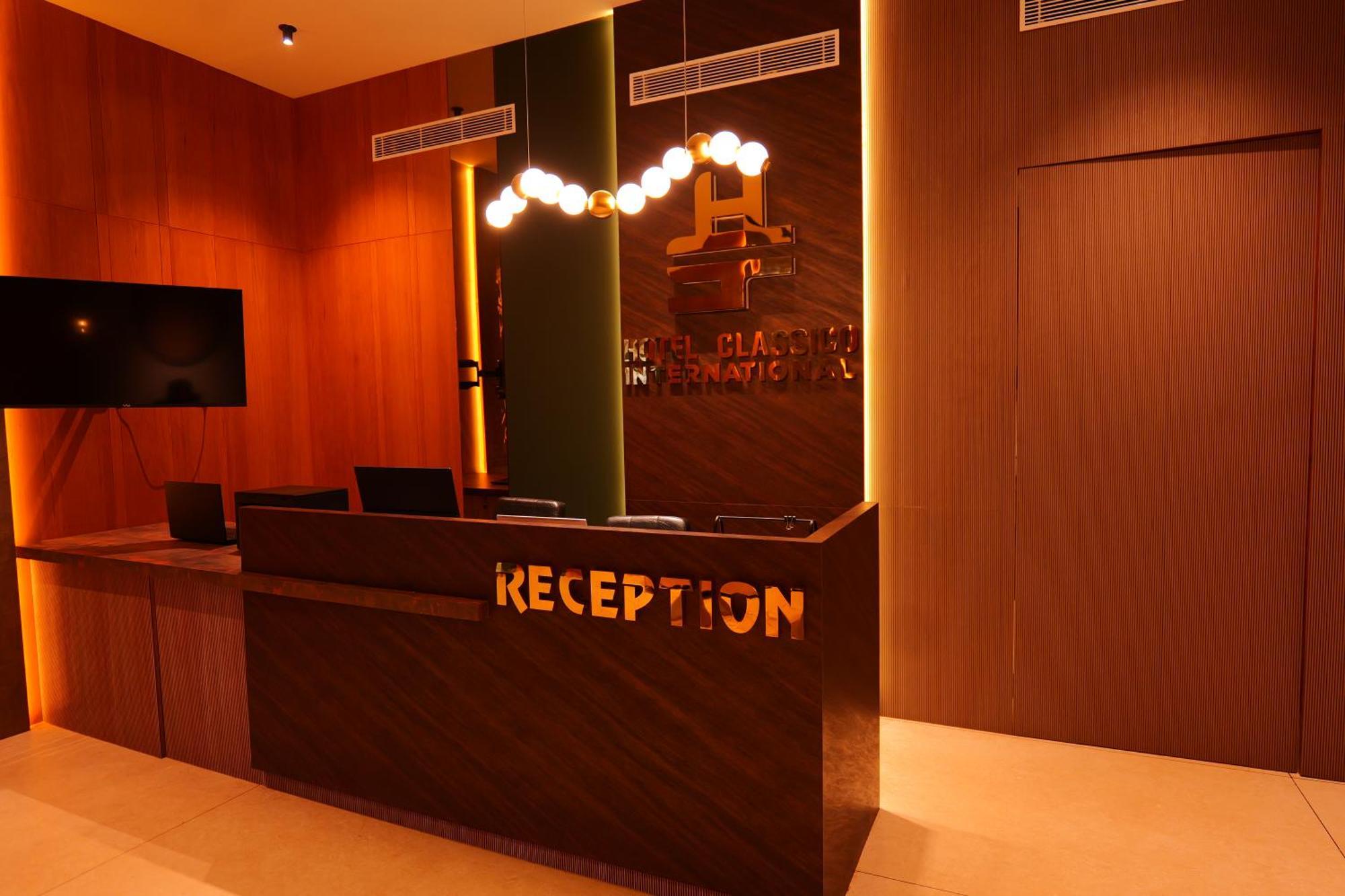 Hotel Classico International Kannangad 外观 照片
