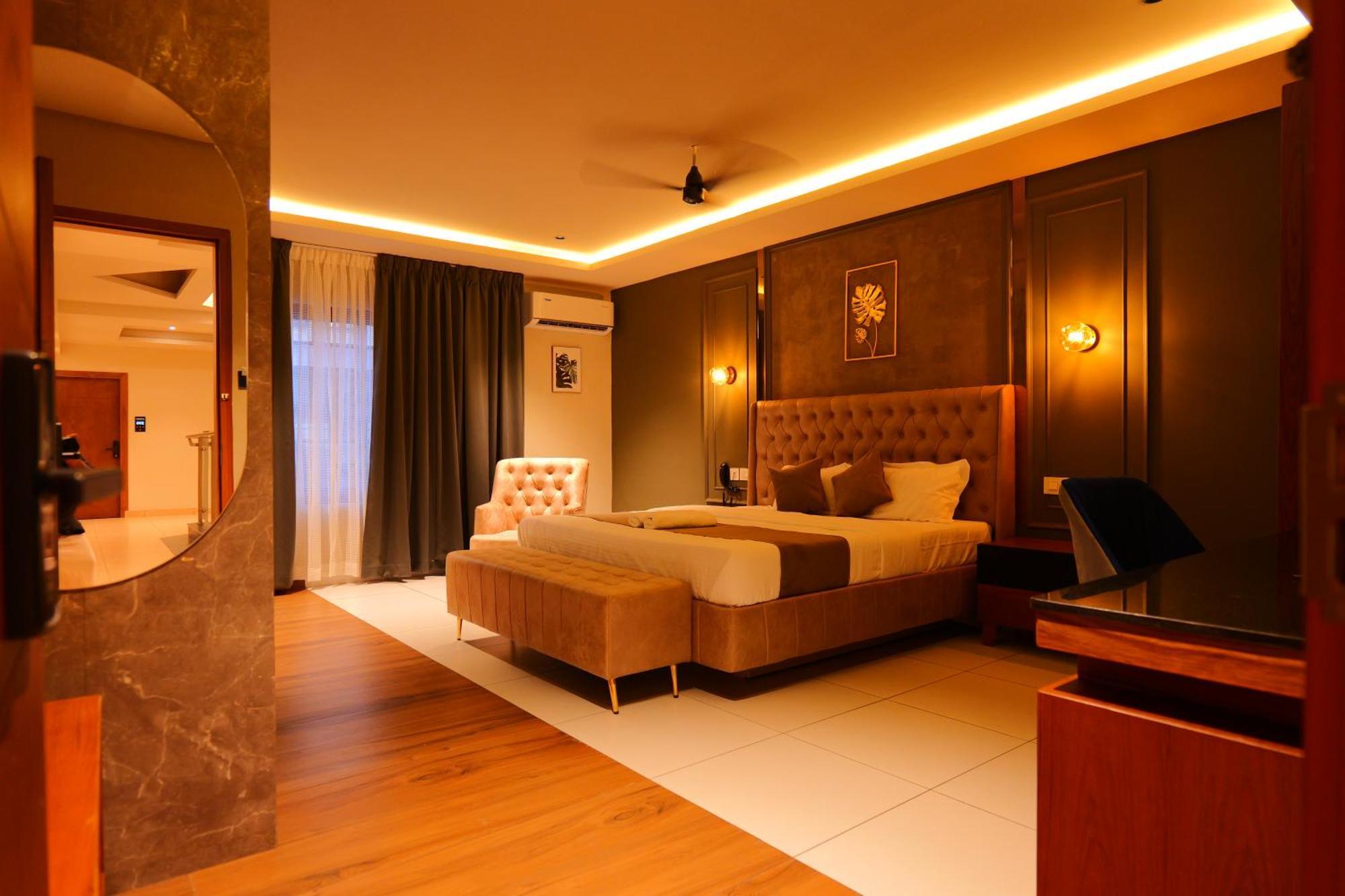 Hotel Classico International Kannangad 外观 照片